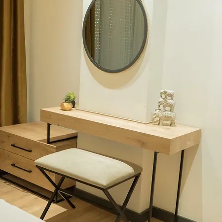 Loft85 Apartahotel 4*